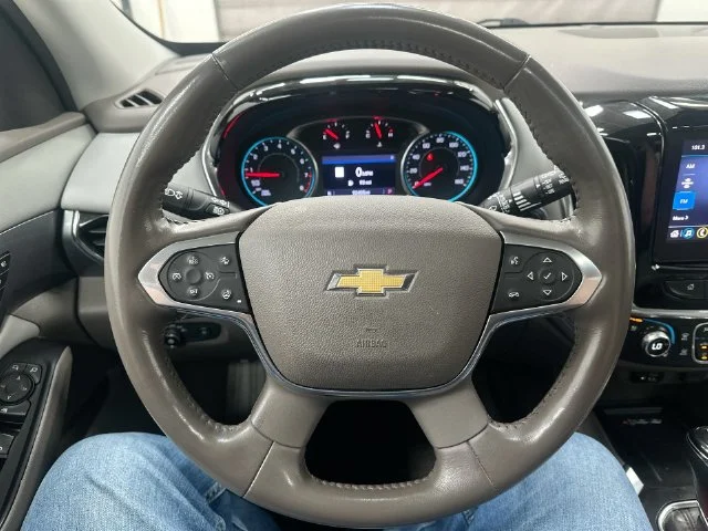 Used 2020 Gray Chevrolet Premier image 12