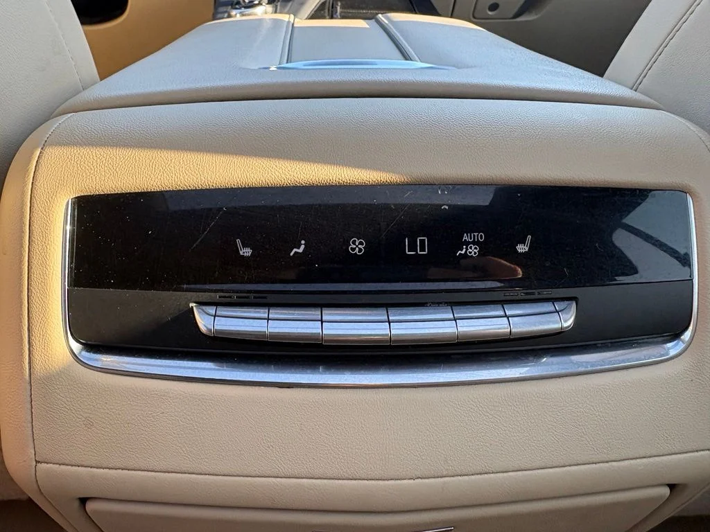 Used 2024 White Cadillac Premium Luxury image 28