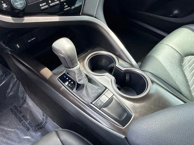 Used 2024 White Toyota SE image 27