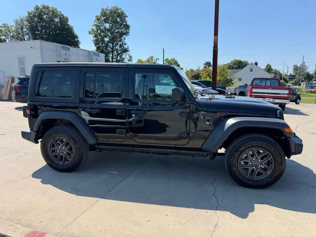 Used 2024 Black Jeep Sport S image 5