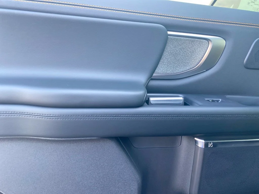 New 2027 Agate Black Metallic Ford Tremor® image 29