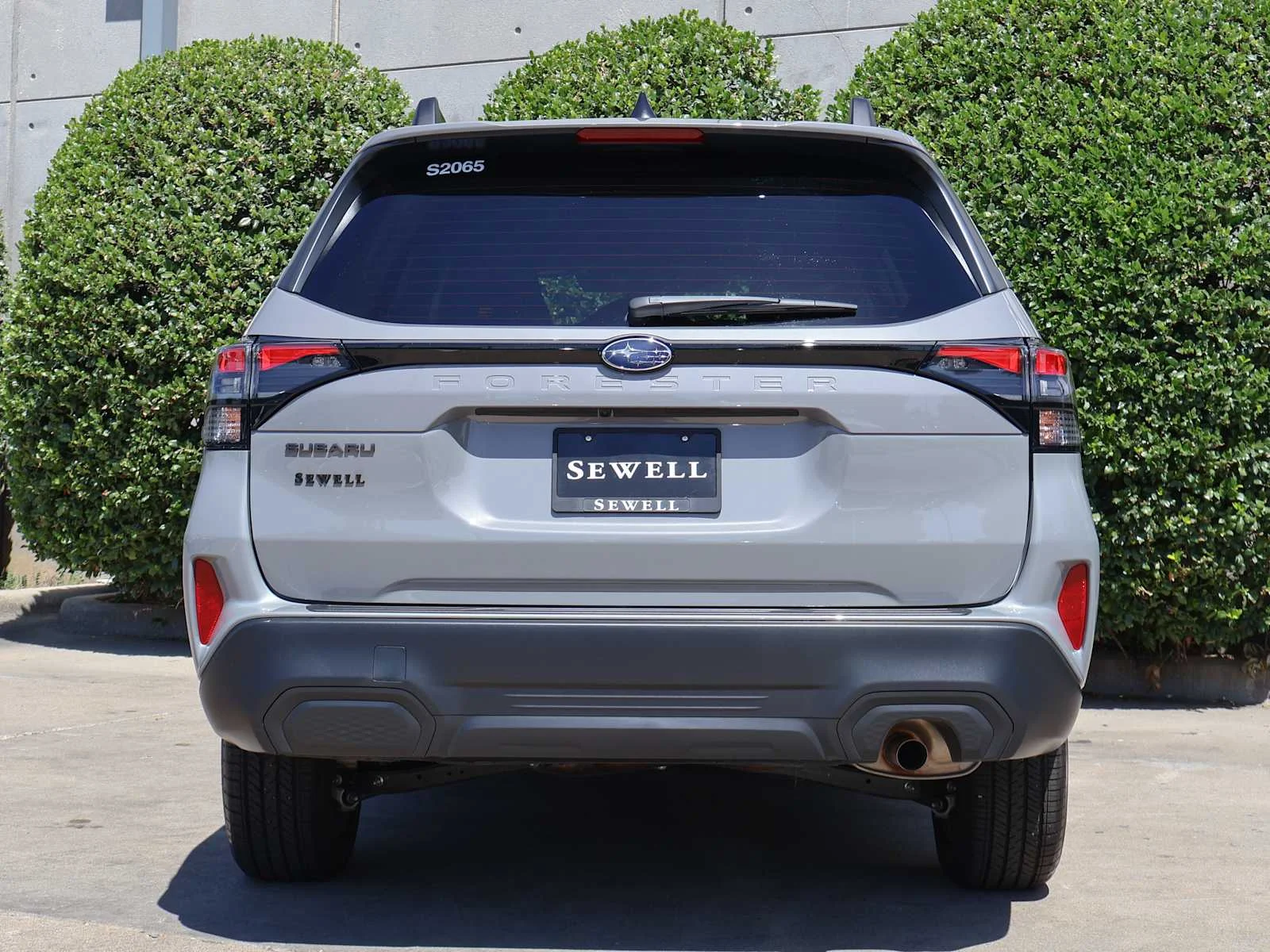 Certified Used 2026 River Rock Pearl Subaru Premium image 9