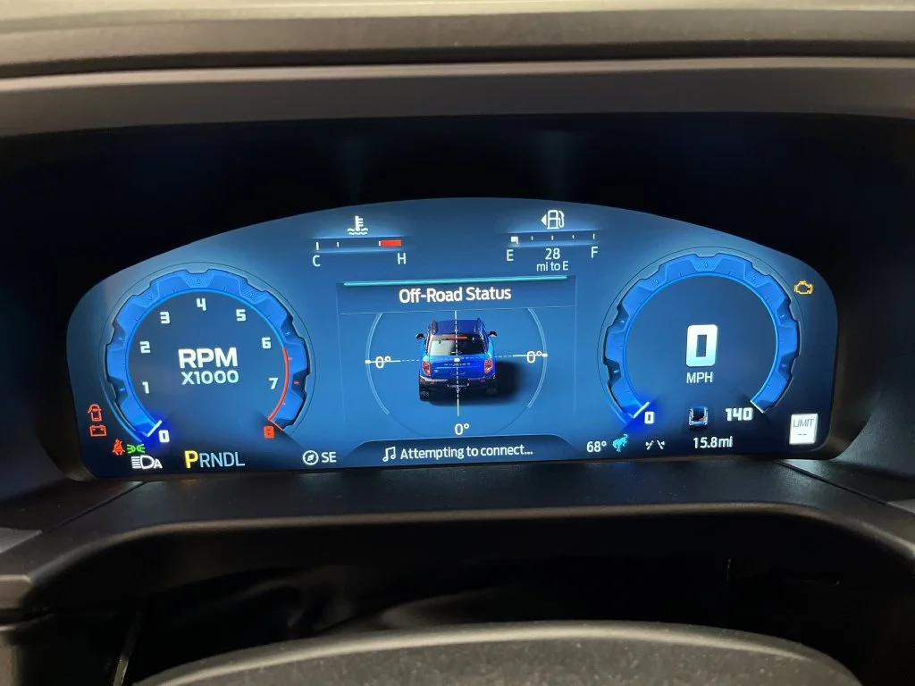 New 2025 Carbonized Gray Metallic Ford Outer Banks® image 30