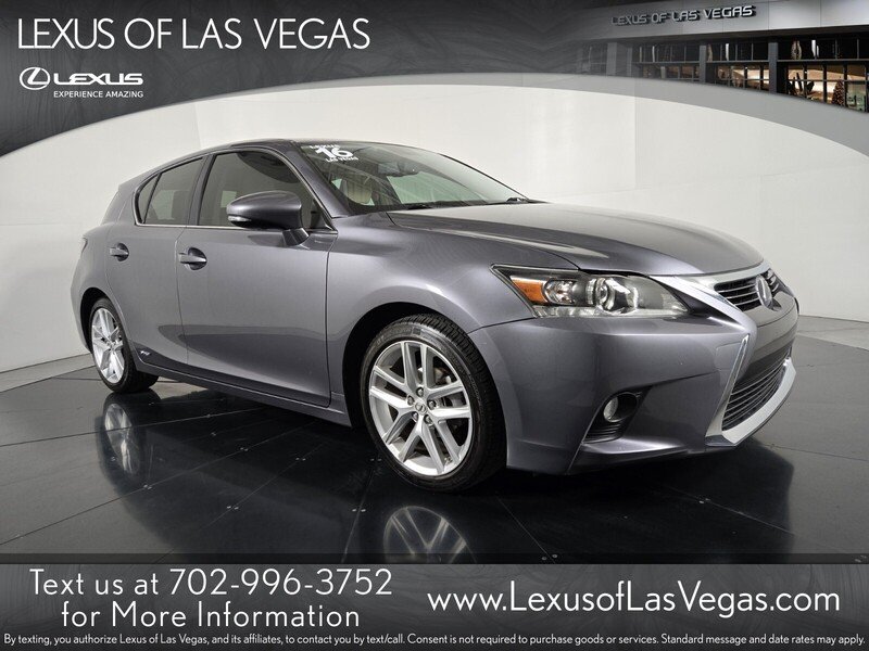 2016 Lexus CT 200h 200h's photo