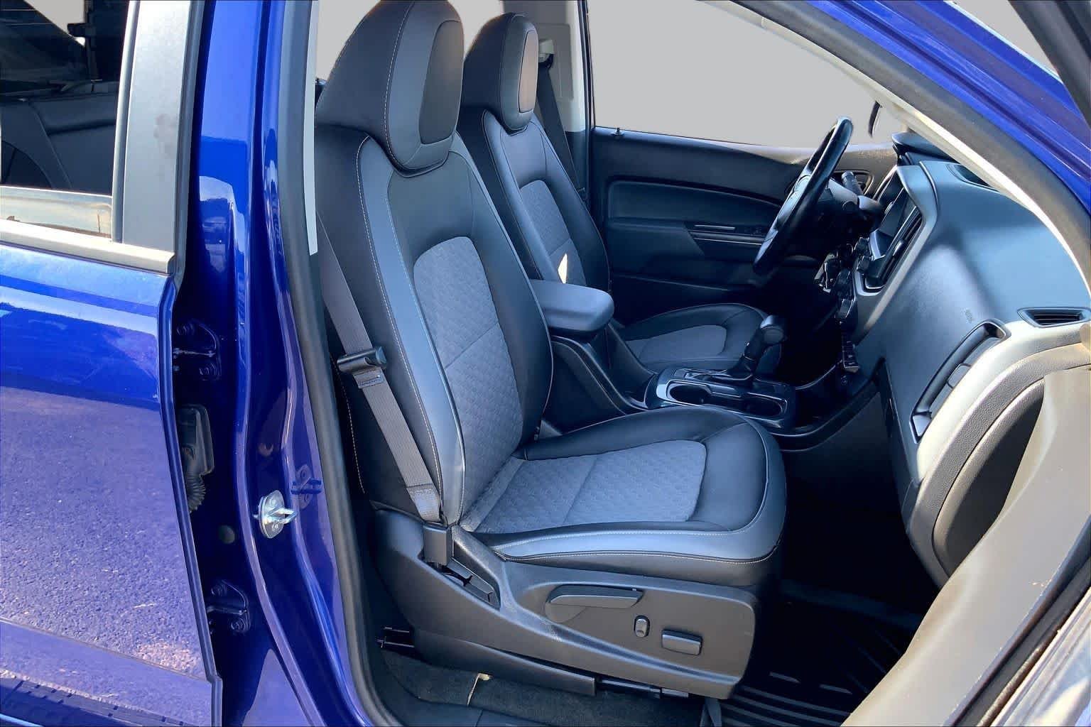 Used 2016 Laser Blue Chevrolet 4WD Z71 image 9