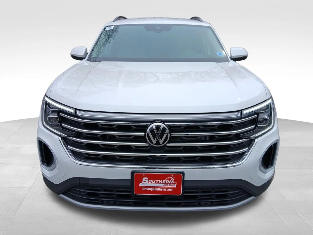 New 2026 White Volkswagen SE w/Technology image 8