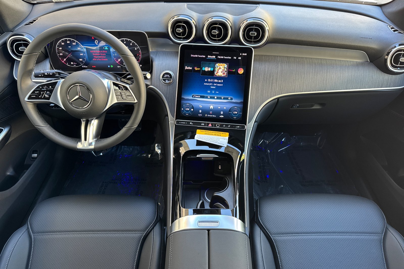 New 2027 Graphite Grey Metallic Mercedes-Benz GLC 300 image 2