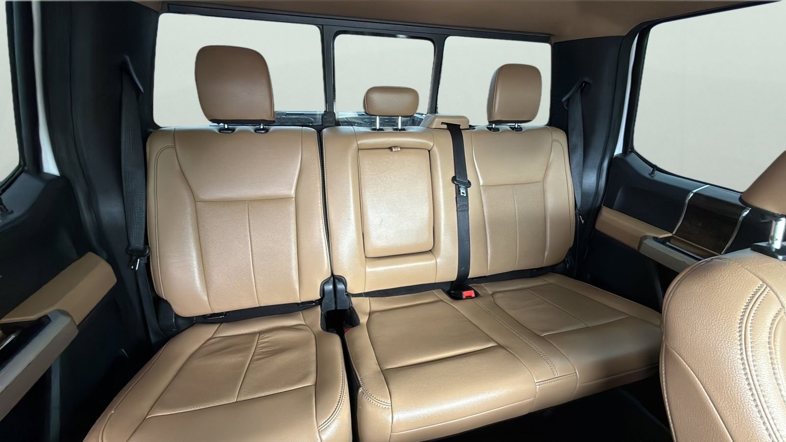 Used 2022 White Ford Lariat image 22
