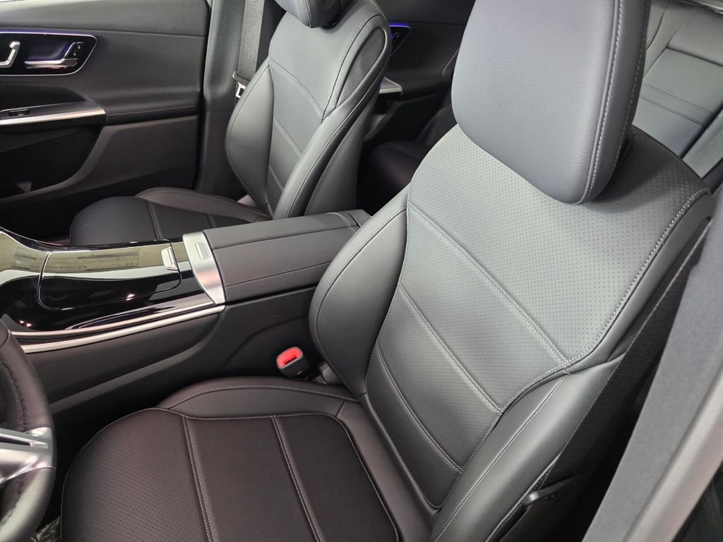 New 2026 Black Mercedes-Benz GLC 300 image 8