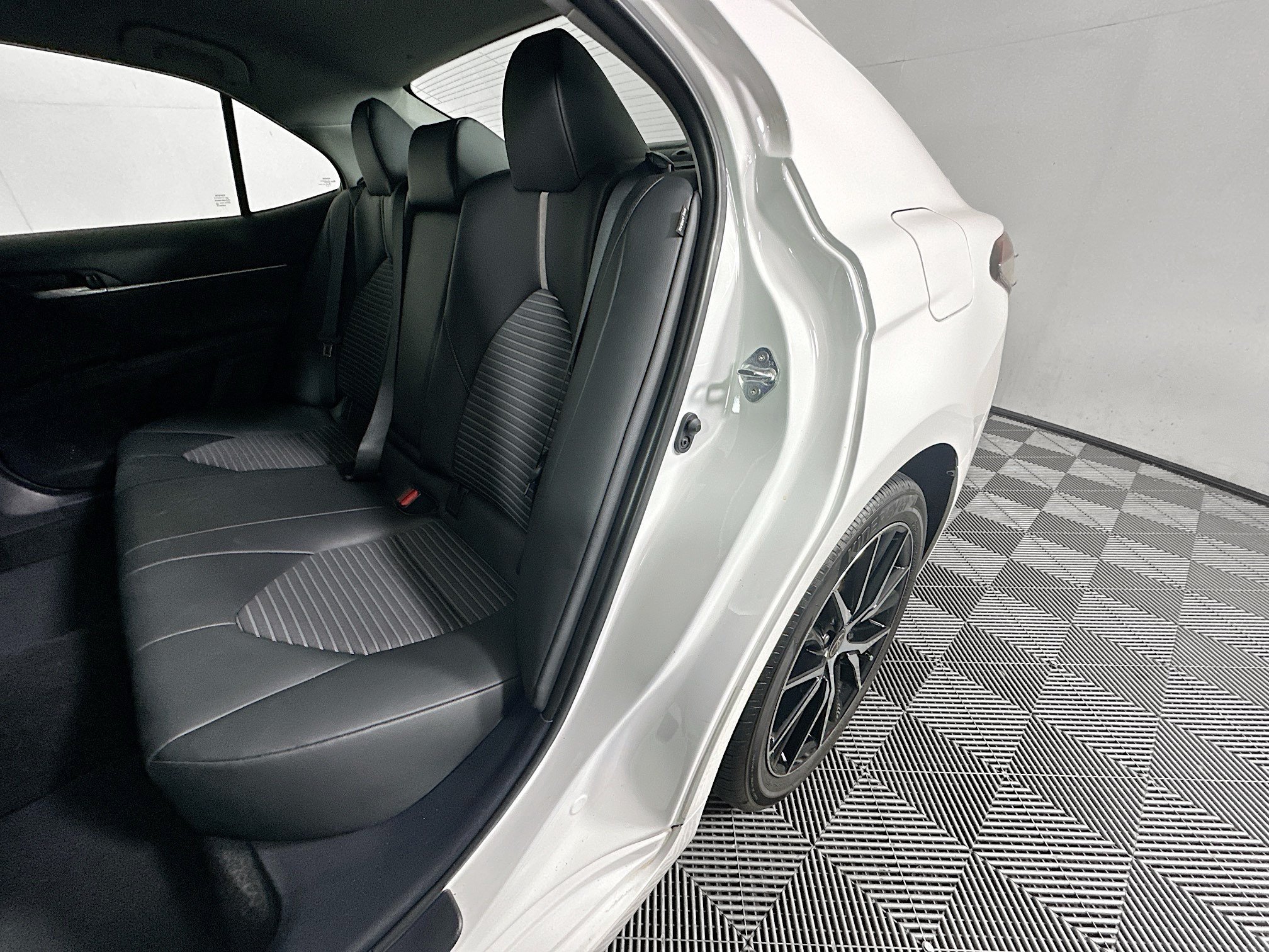 Used 2024 Ice Toyota SE image 26