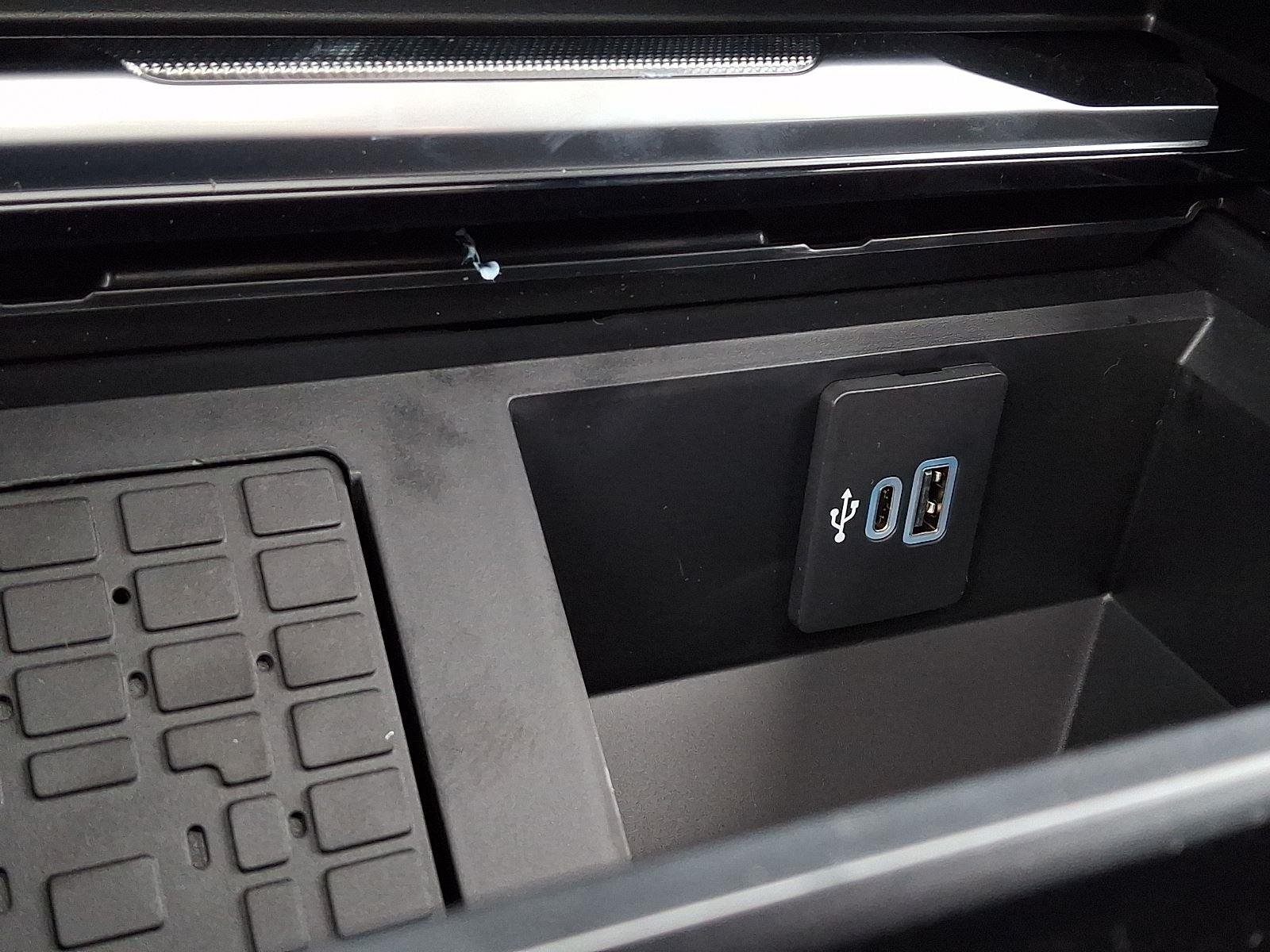 2026 Ford F-350 Super Duty Platinum - Photo 17