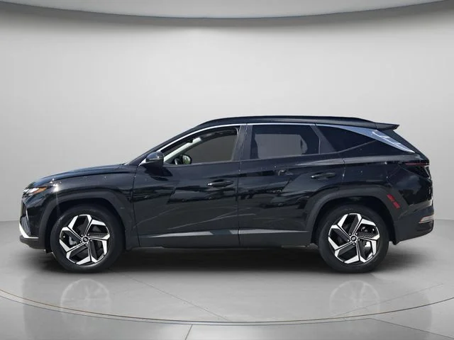 Used 2023 Black Hyundai SEL image 3
