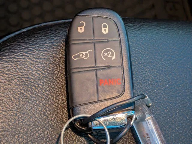 Certified Used 2025 Black Jeep Latitude image 34