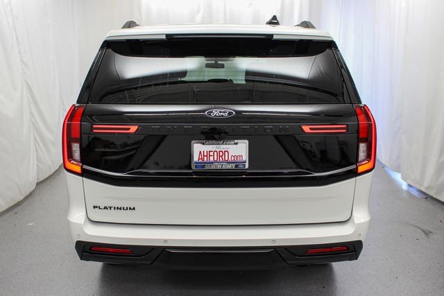 New 2026 Star White Metallic Tri-Coat Ford Platinum® image 8