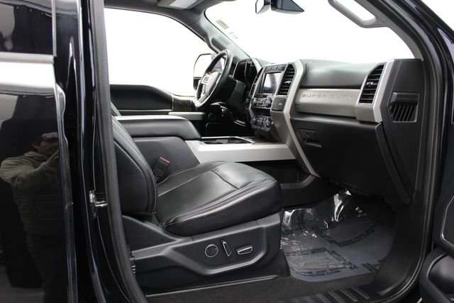 Used 2019 Black Metallic Ford Lariat image 26
