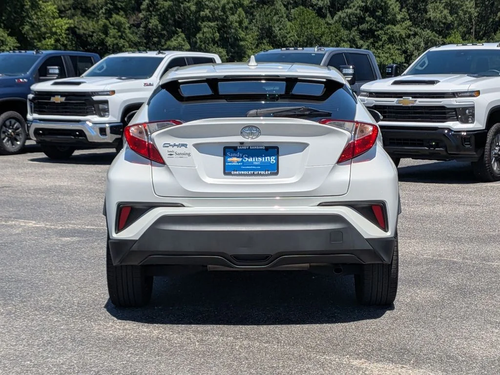 Used 2021 White Toyota XLE image 4