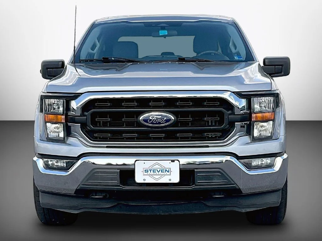 Used 2023 Silver Metallic Ford XLT image 2