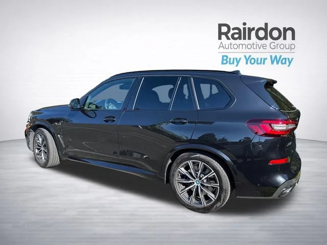 Used 2022 Black Sapphire Metallic BMW xDrive45e image 5