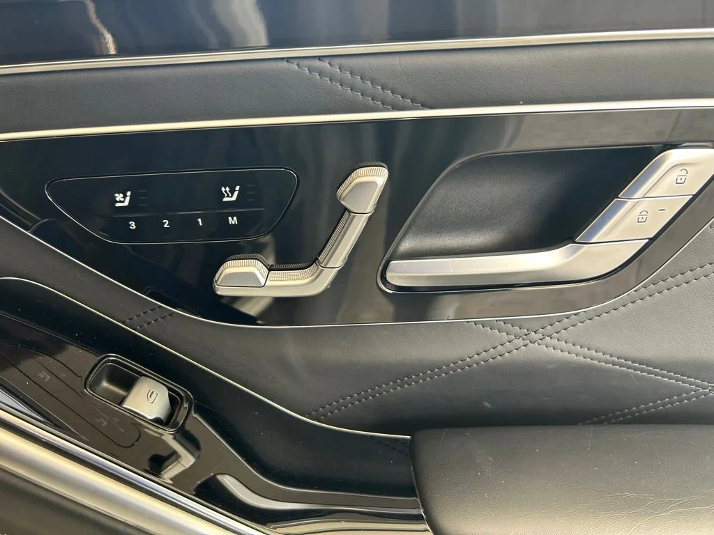 Used 2021 White Mercedes-Benz Maybach S 580 image 26