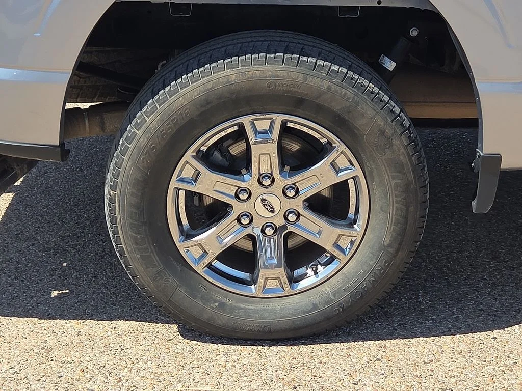 Used 2021 Silver Ford XLT image 13