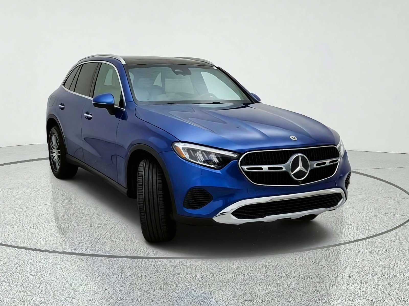 Certified Used 2026 Starling Blue Metallic Mercedes-Benz GLC 300 image 4