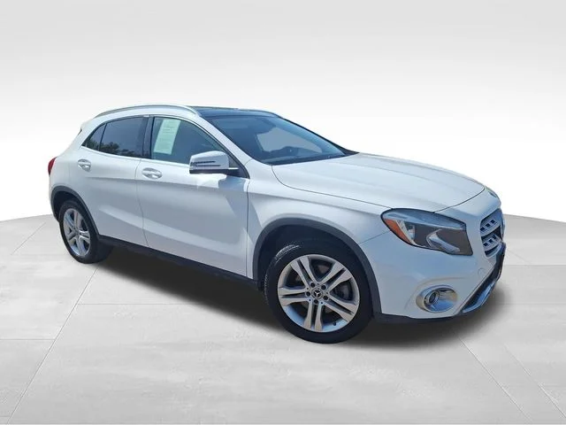 Used 2019 White Mercedes-Benz GLA 250 image 1