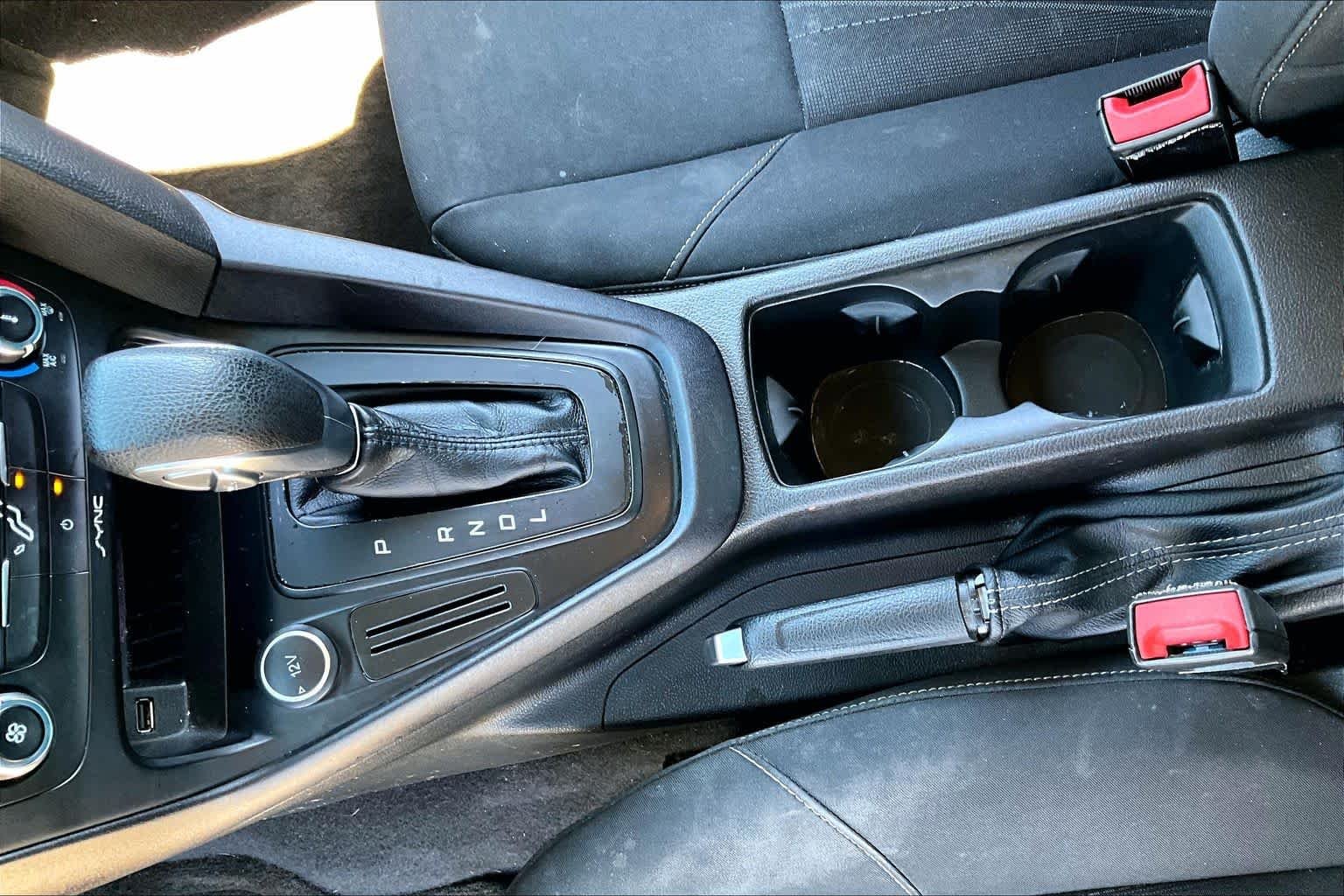 Used 2015 Ingot Silver Ford S image 15