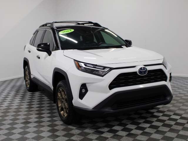 Used 2024 Wind Chill Pearl/Midnight Black Metallic Toyota Woodland Edition image 8
