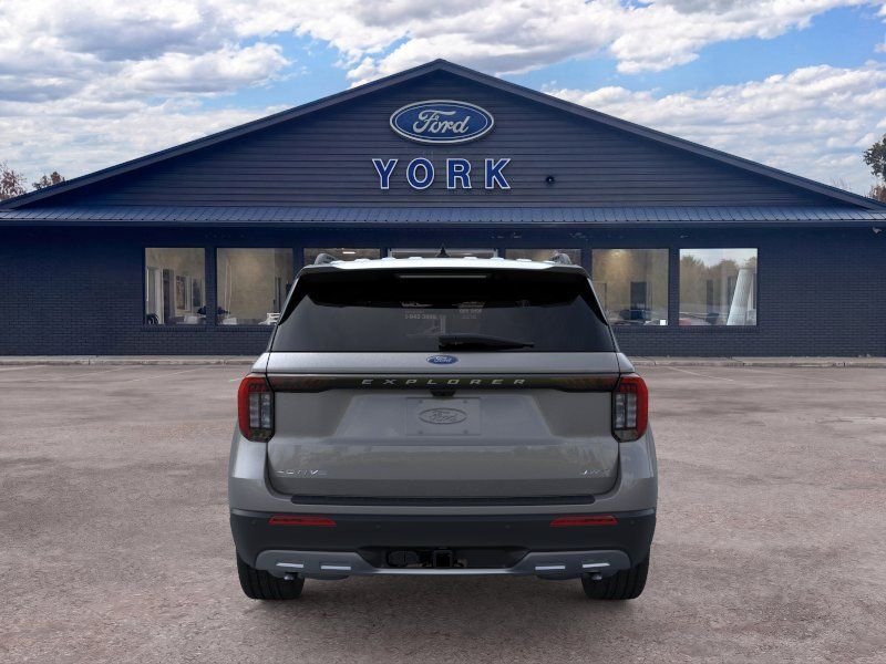 New 2026 Carbonized Gray Metallic Ford Active image 5