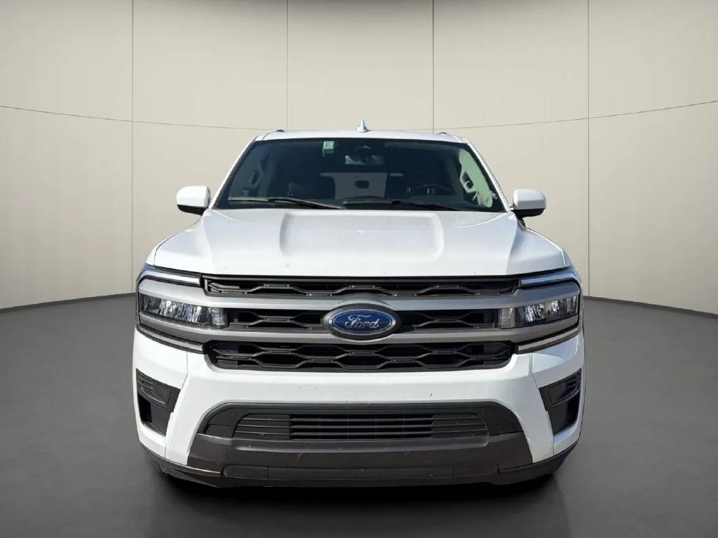 Used 2024 White Ford XLT image 2