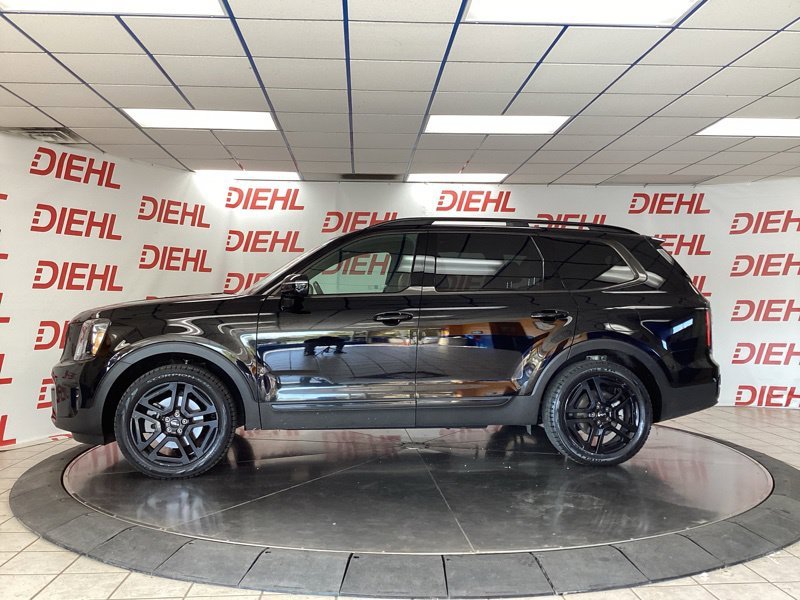 Used 2024 Black Kia SX-Prestige X-Line image 4