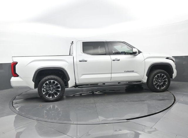 Used 2025 Wind Chill Pearl Toyota Limited image 2
