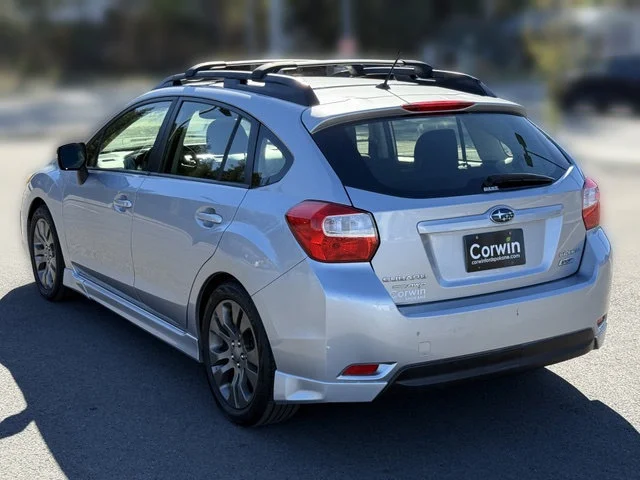 Used 2012  Subaru 2.0i Sport Premium image 13