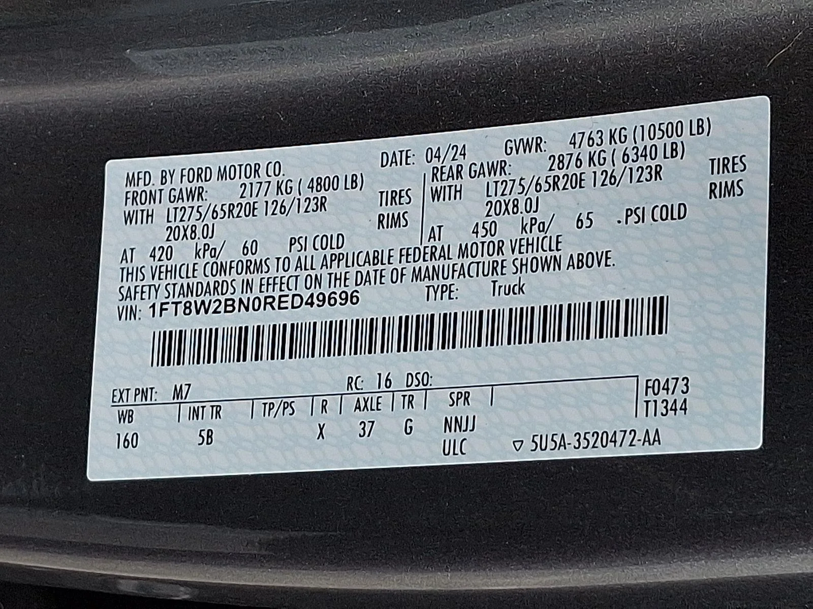 Used 2024 Carbonized Gray Metallic Ford LARIAT image 28