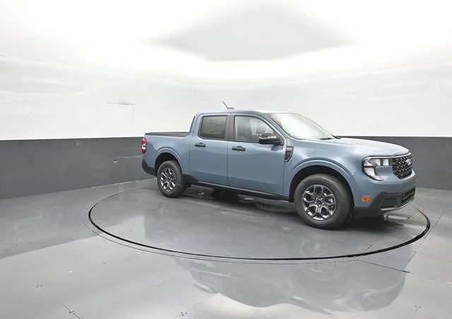 New 2026 Azure Gray Metallic Tri-Coat Ford XLT image 2