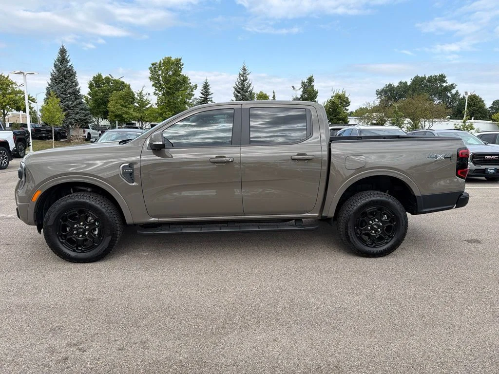 Used 2025 Gray Ford Lariat image 4