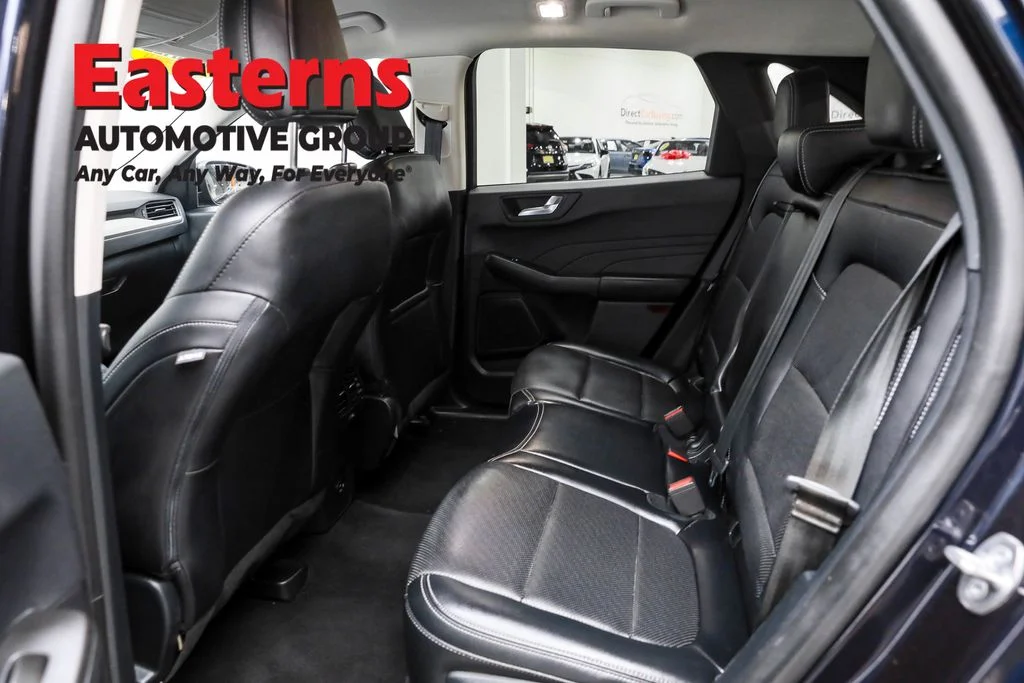 Used 2021 Blue Ford SEL image 22