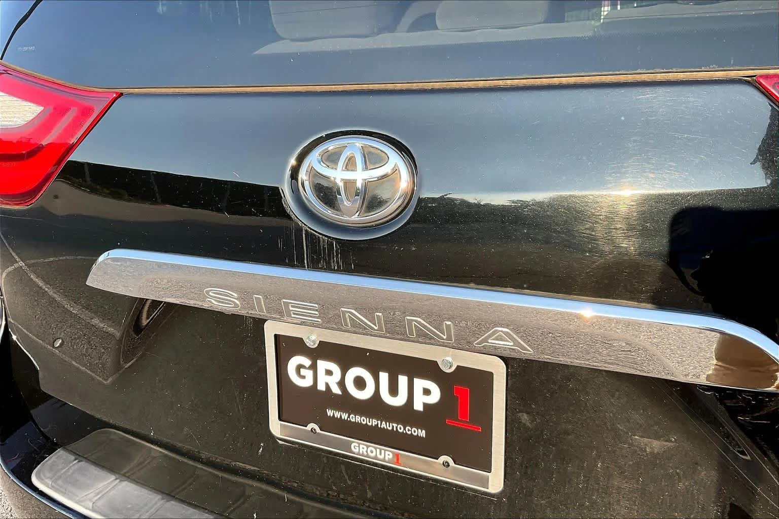 Used 2015 Attitude Black Toyota LE image 30