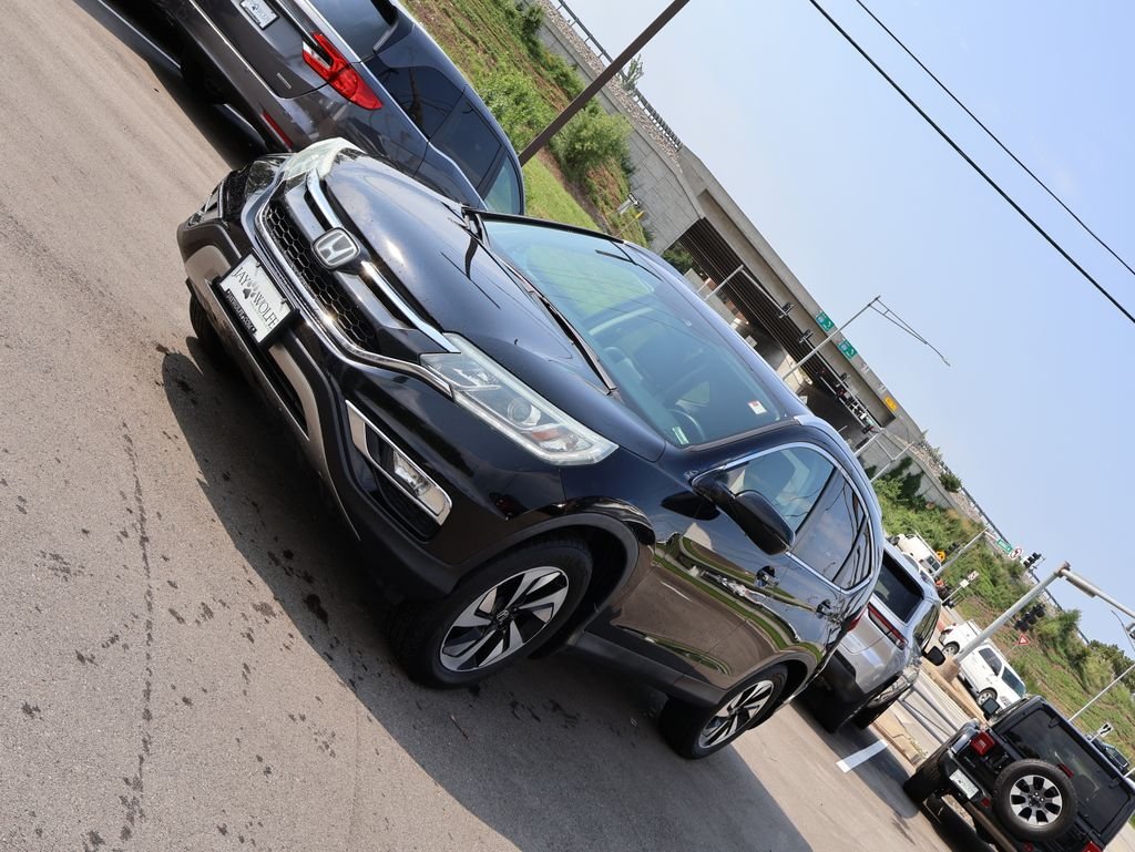 Used 2016  Honda Touring image 3