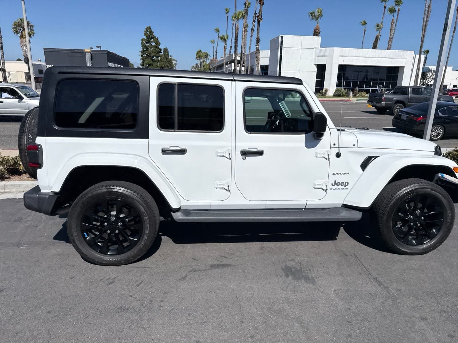 Used 2023 Bright White Clearcoat Jeep Sahara image 10