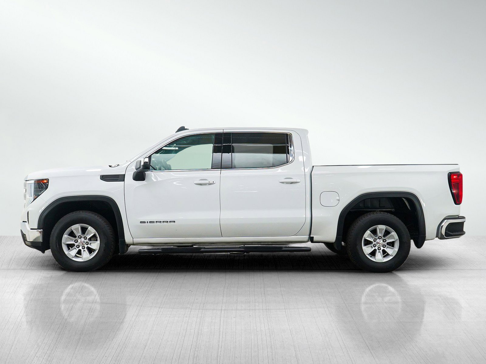 Used 2023 GMC Sierra 1500 SLE with VIN 1GTUUBED9PZ235211 for sale in Minneapolis, Minnesota