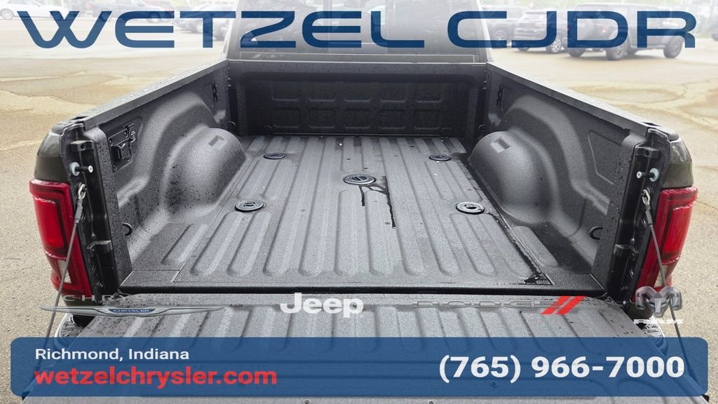 New 2026 Granite Crystal Metallic Clear-Coat Exterior Paint RAM Laramie image 10
