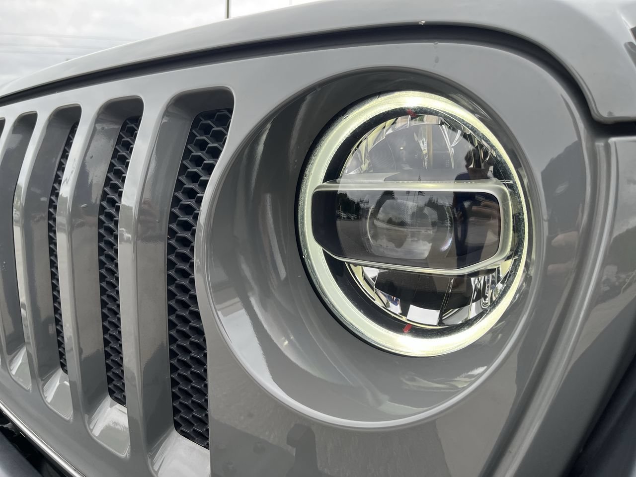 Used 2021 Sting-Gray Clearcoat Jeep Freedom image 11