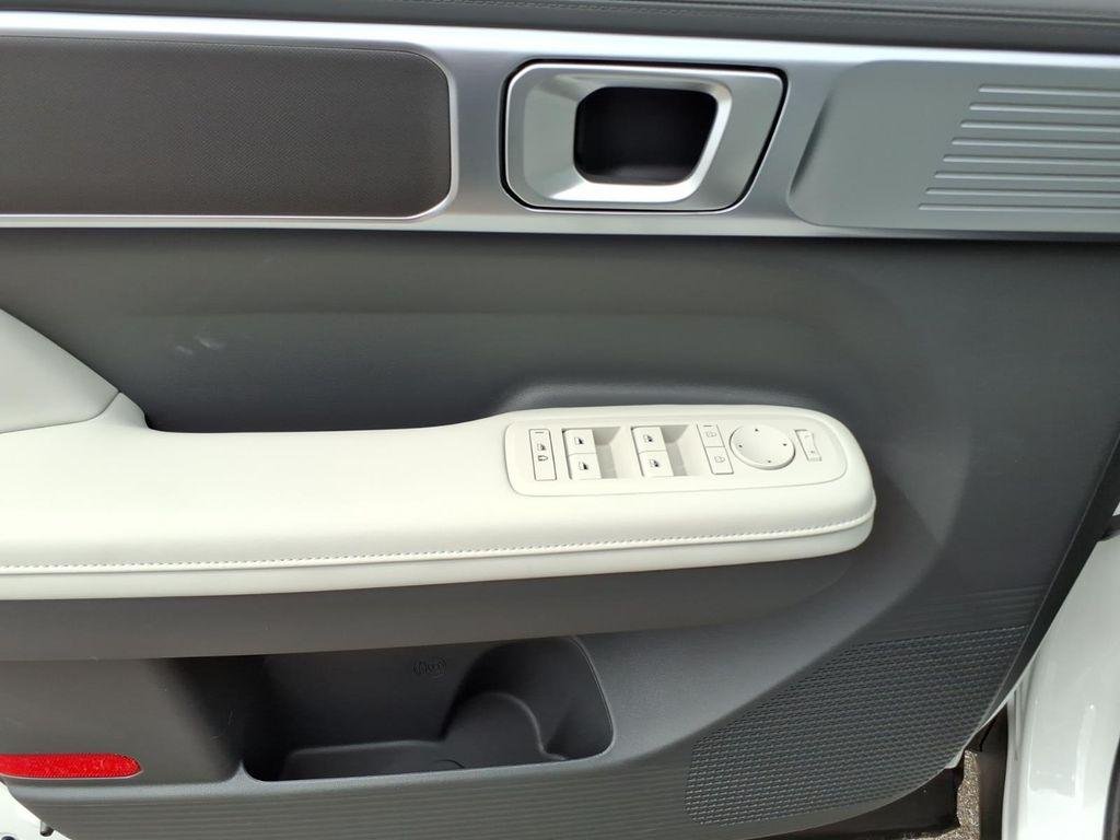 New 2026 White Hyundai SEL image 15