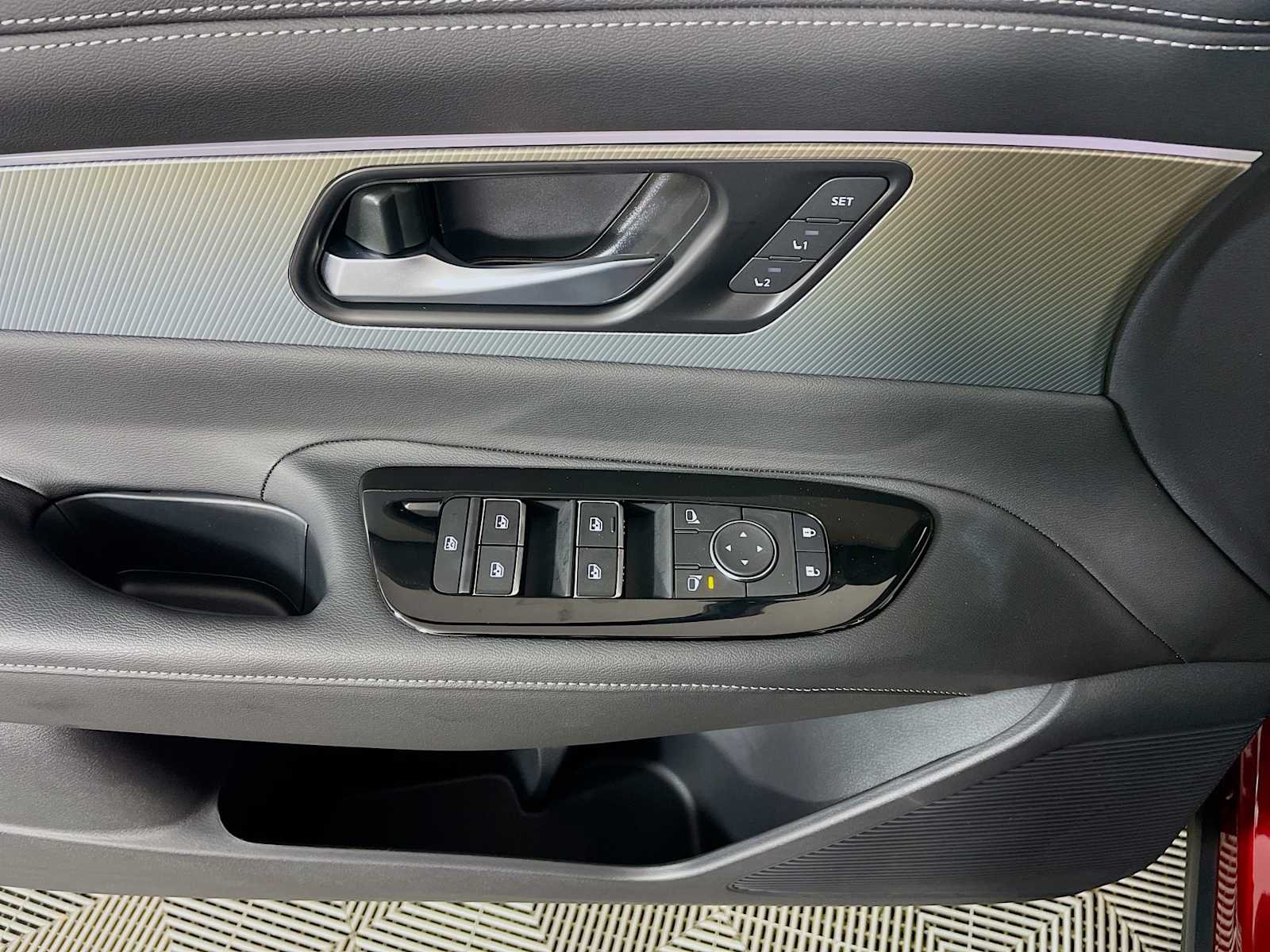 2025 Nissan Murano SL - Photo 16