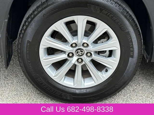 Used 2025 Black Toyota XLE image 9