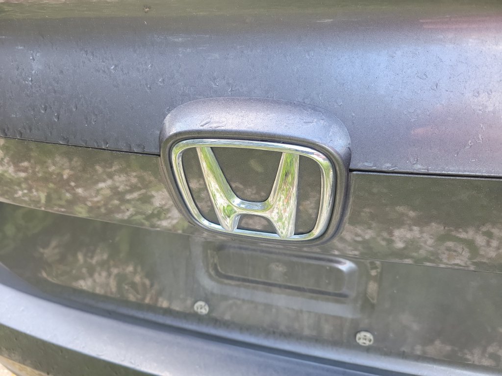 Used 2018 Modern Steel Metallic Honda Touring image 13
