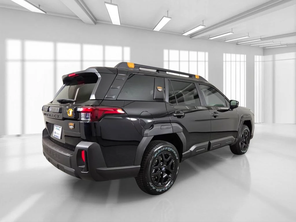 New 2026 CRYSTAL BLACK SILICA Subaru Wilderness image 6