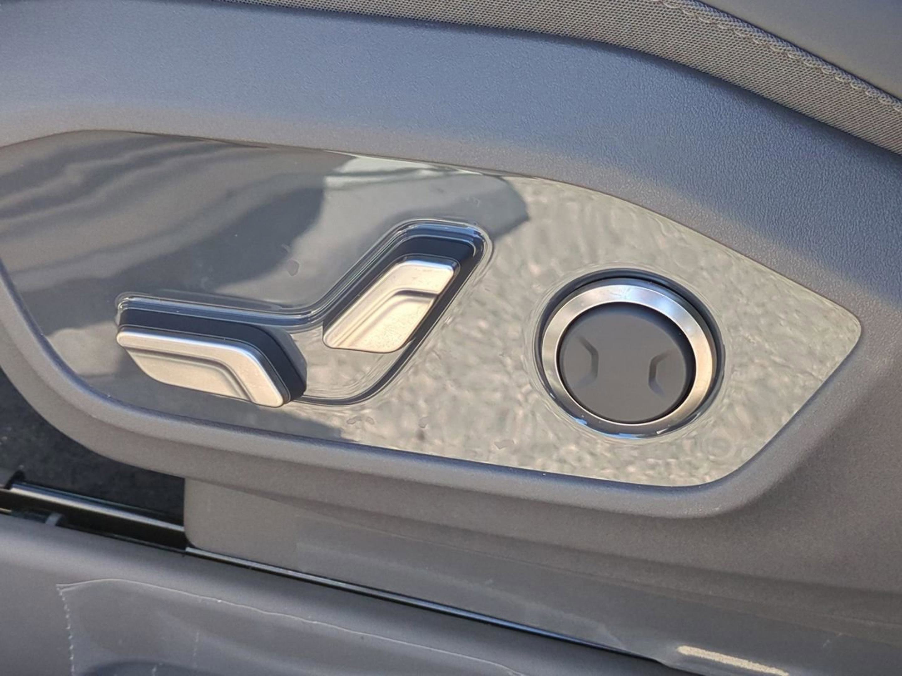 2026 Kia EV9 Light - Photo 27