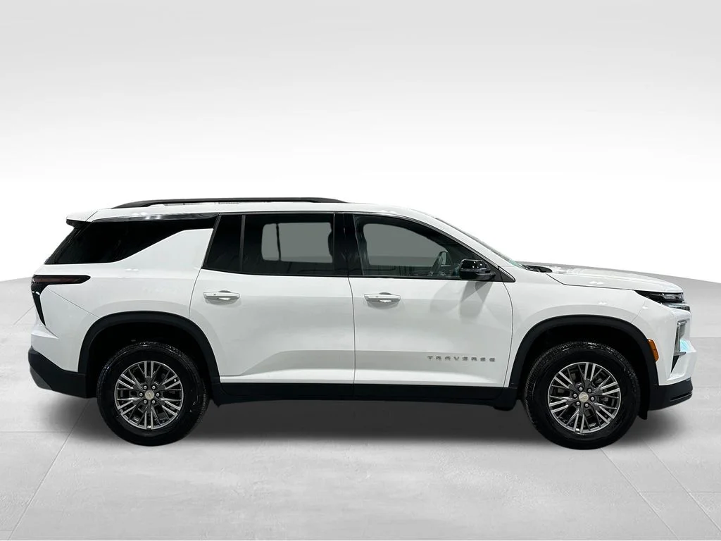 Used 2026 White Chevrolet LT image 8